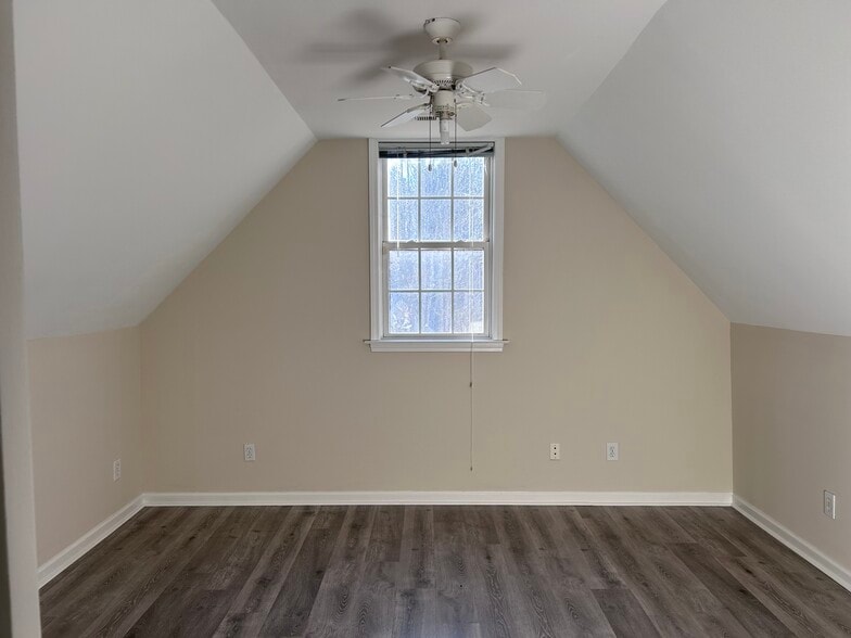 Building Photo - 90 Coral Ridge Cir