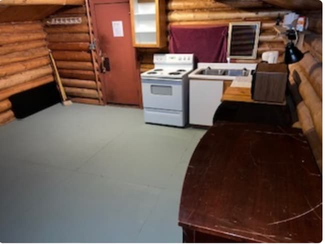 Building Photo - Dry cabin off Goldstream / Dog friendly