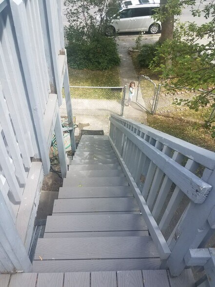 Building Photo - 1503 W 7th Ave