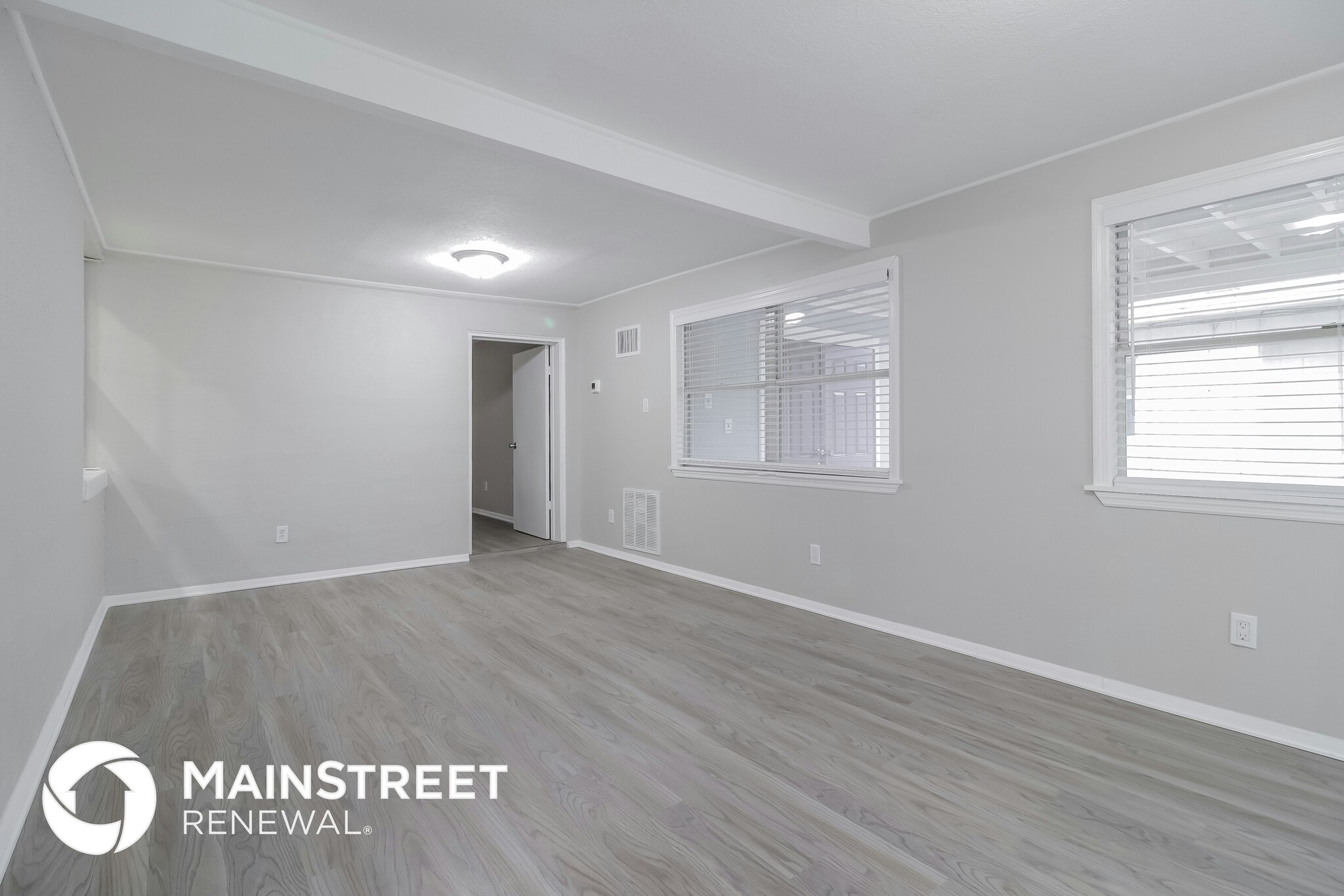 Building Photo - 5963 Bamboo Dr