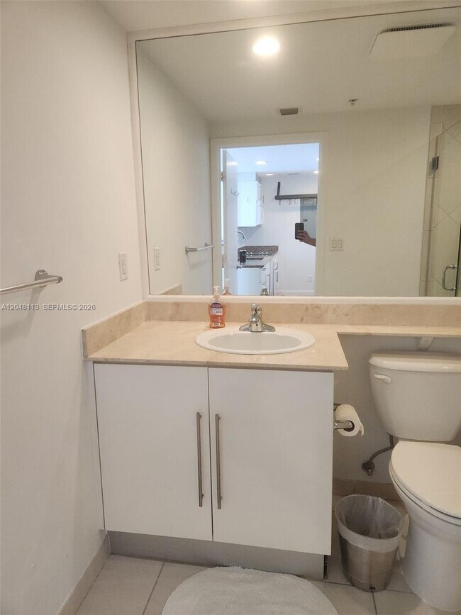 Building Photo - 325 S Biscayne Blvd