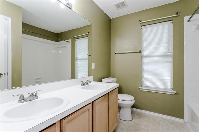 Building Photo - 1308 Dundee Dr