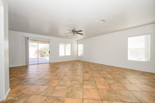 Building Photo - 961 S 223rd Dr