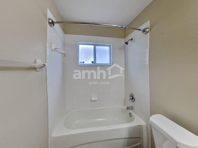 Building Photo - 4338 Country Hills Blvd