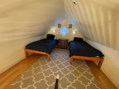 Loft - 15 Coopers Lndg