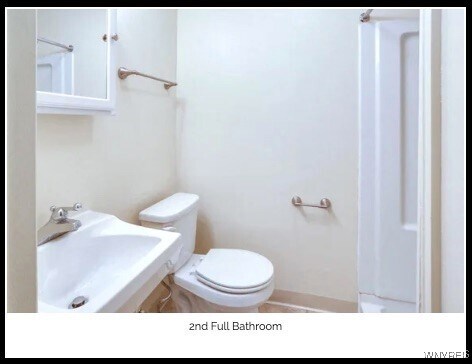 Building Photo - 1525 Amherst Manor Dr