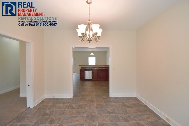 Building Photo - Large 2bd 2.5ba townhome in Murfreesboro! ...
