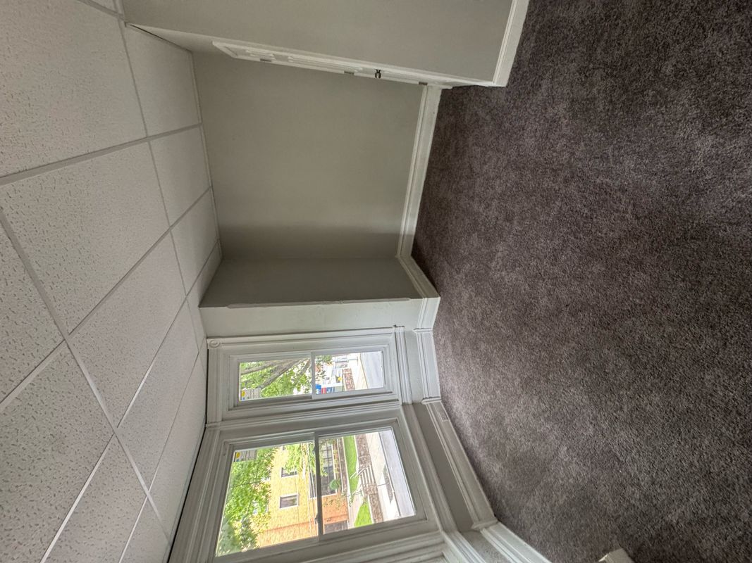 Building Photo - 241 N 4th St