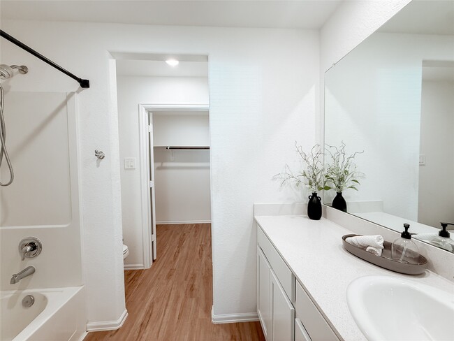 Building Photo - 22166 Birchfield Grv Ln