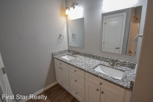 Building Photo - 4 br, 2 bath House - 760 Captain Marshall ...