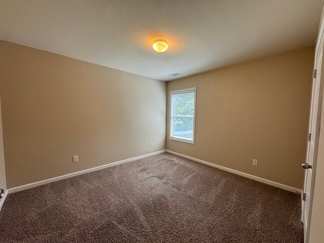 Building Photo - 836 Westmoreland Ln NE