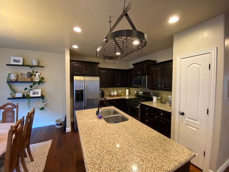 Building Photo - 14772 Deer Park Ln