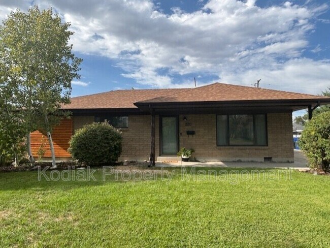 Primary Photo - 1500 4980 S