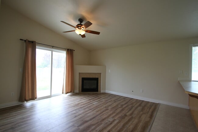 Building Photo - 9624 Spencer Ct