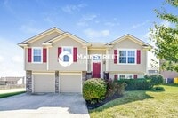 Building Photo - 3 Bedroom Pet-Friendly Home in Grain Valley, MO with Main Street Renewal