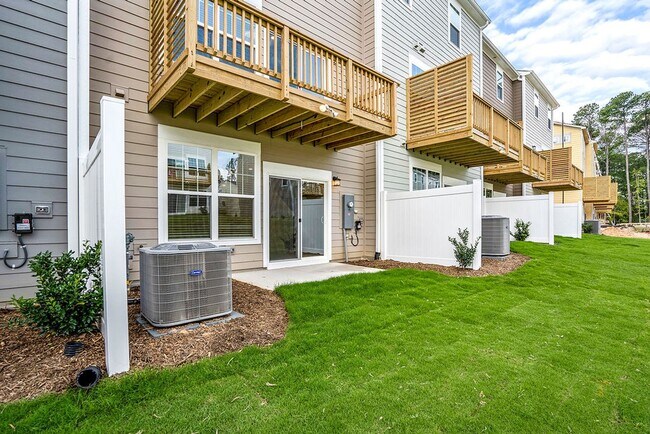 Building Photo - 2804 Austin Fls Sta