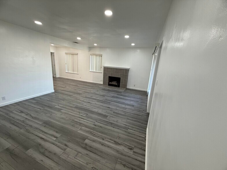 Building Photo - 627 N Stimson Ave