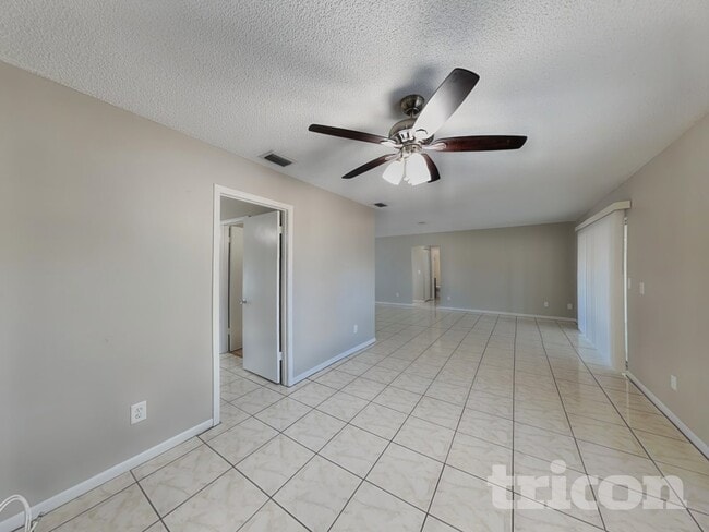 Building Photo - 12624 Eddington Rd