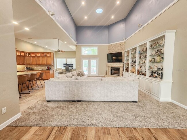 Building Photo - 1 Bay Pointe Dr