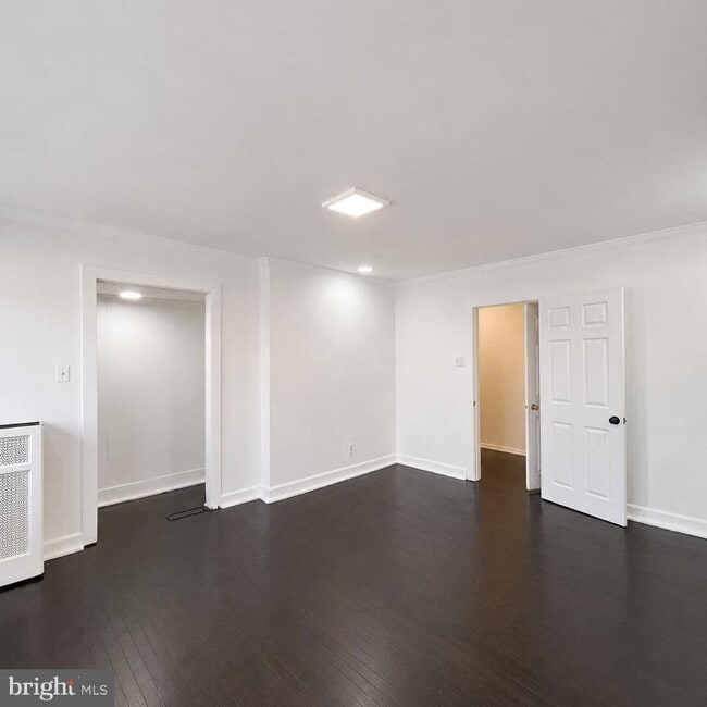 Building Photo - 1419 Lardner St