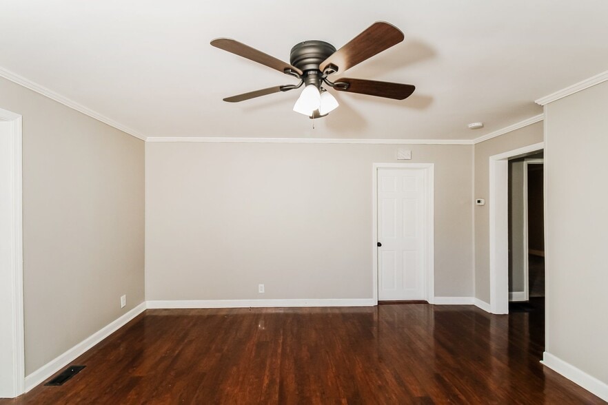 Building Photo - 2125 Haile St