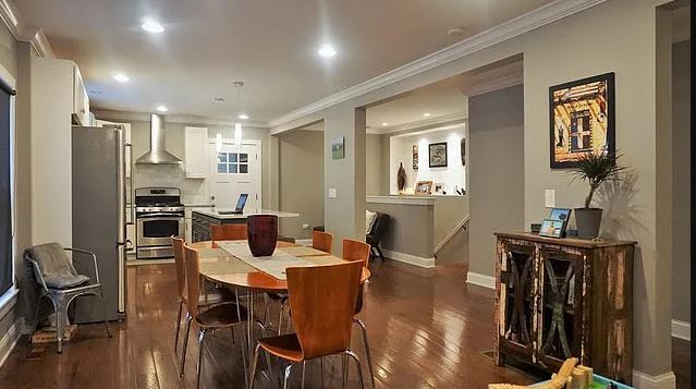 Building Photo - 3727 N Christiana Ave