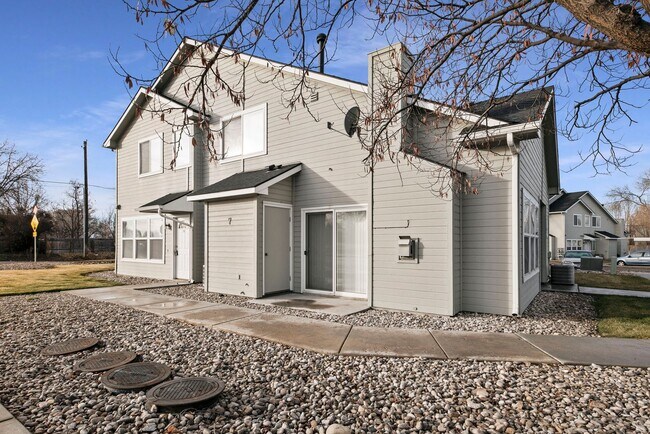 Building Photo - Sugar Street Townhomes