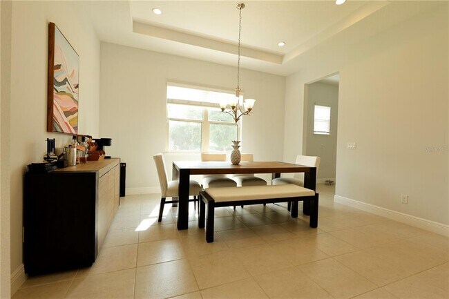 Building Photo - 15161 Canoe Pl