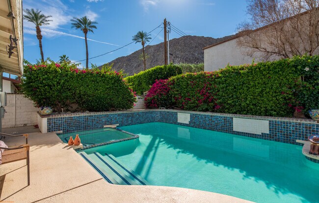 Building Photo - 46555 Cameo Palm Dr
