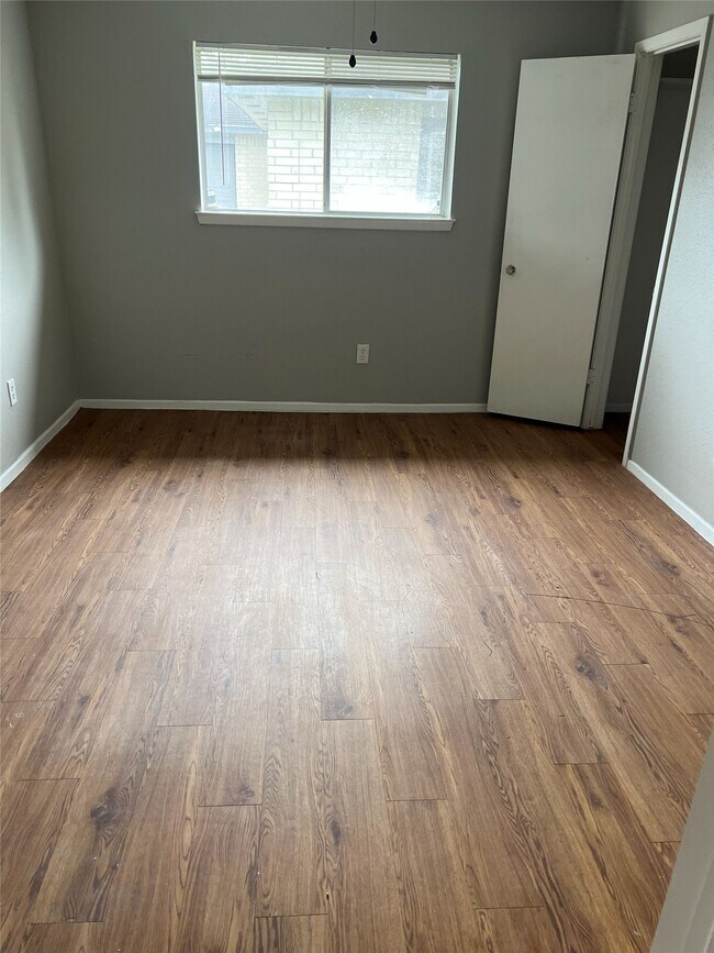 Building Photo - 6507 Bridgegate Dr