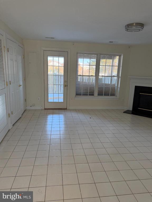 Building Photo - 14264 Madrigal Dr