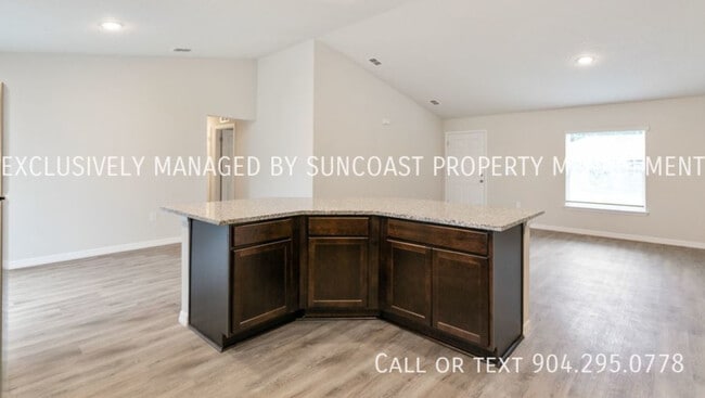 Building Photo - 6 Pin Oak Dr