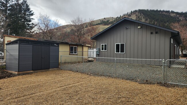 Building Photo - Newly Constructed Four Bedroom House With a Dog Considered