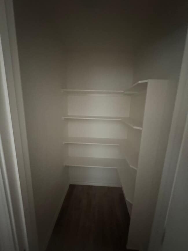 Building Photo - 3 bedroom, 2 bath