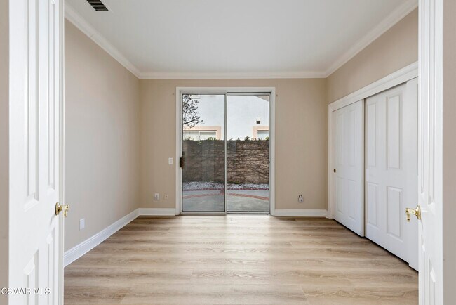 Building Photo - 1811 Fox Springs Cir