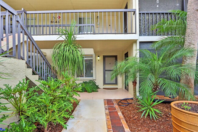 Building Photo - 6544 Chasewood Dr