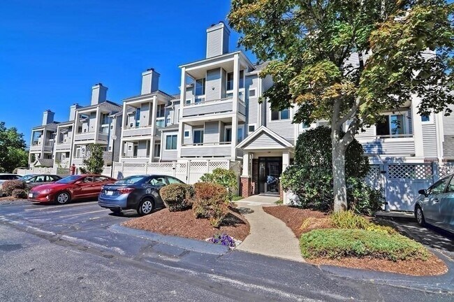 Building Photo - 200 Falls Blvd