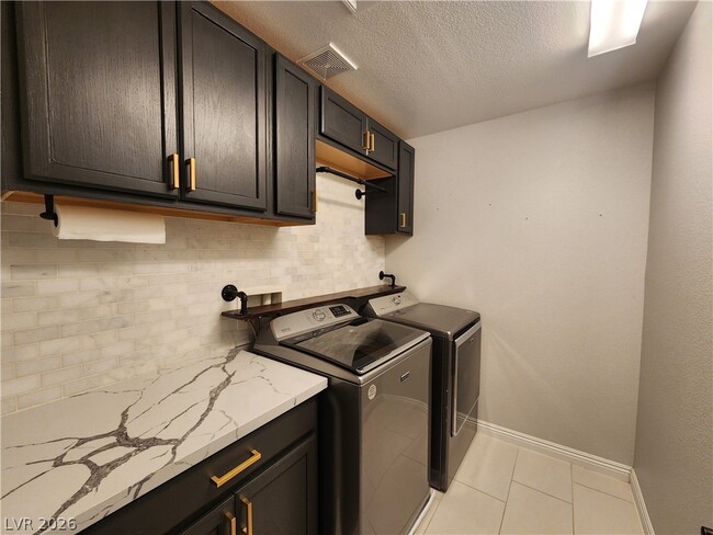 Building Photo - 5476 Sentinel Point Ct