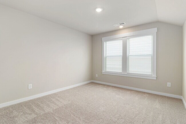 Building Photo - 1714 Firelight Wy