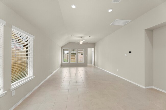 Building Photo - 327 Shining Succulent Dr