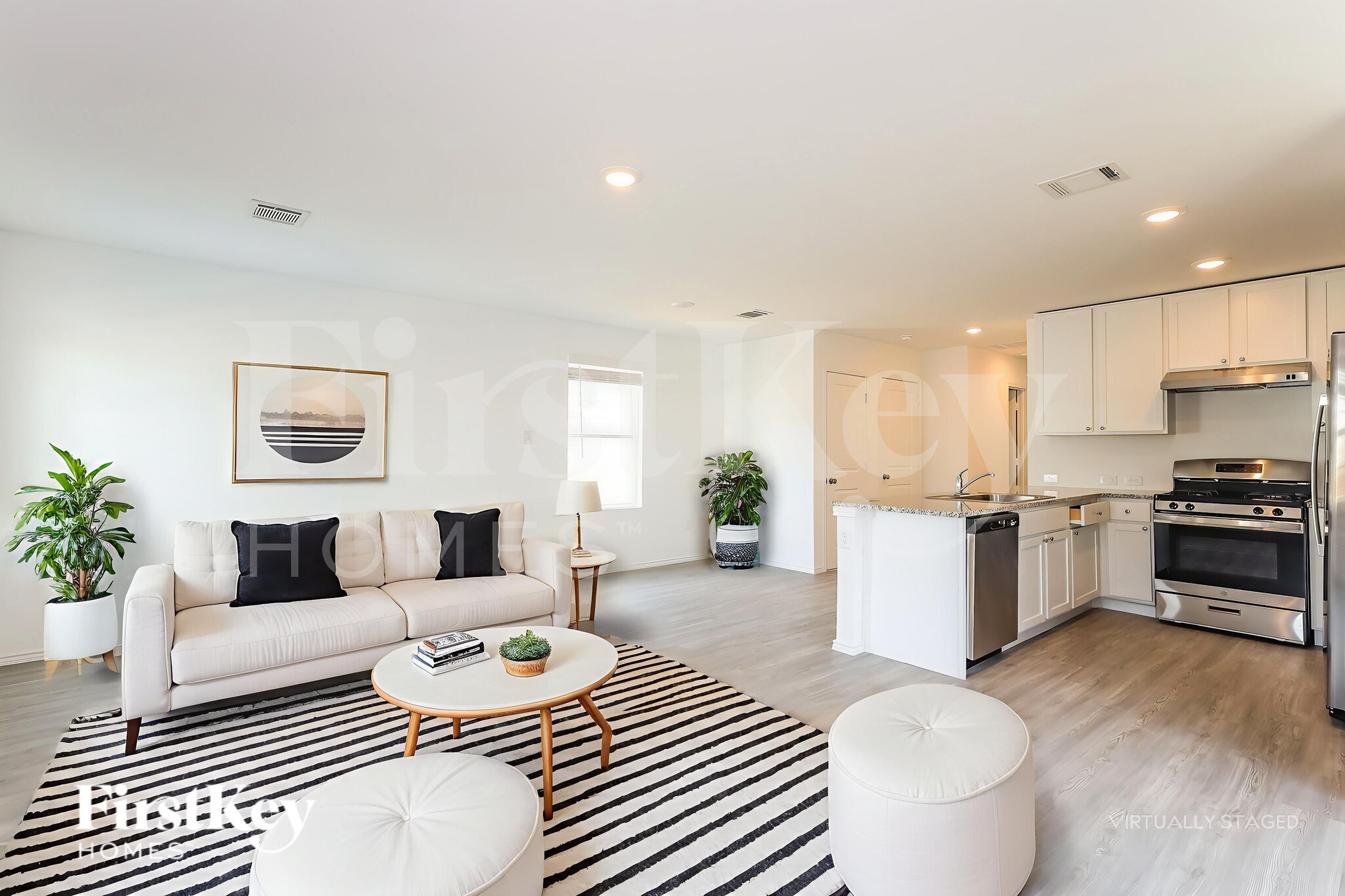 Building Photo - 8323 Piedra Medina