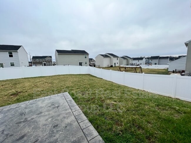 Building Photo - 216 Salida Trl