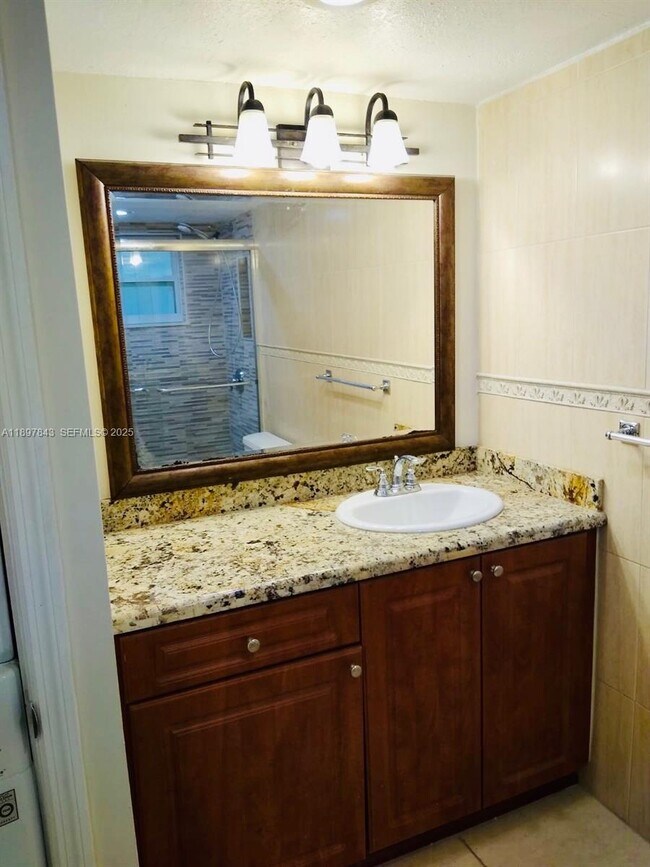 Building Photo - 7410 SW 82nd St