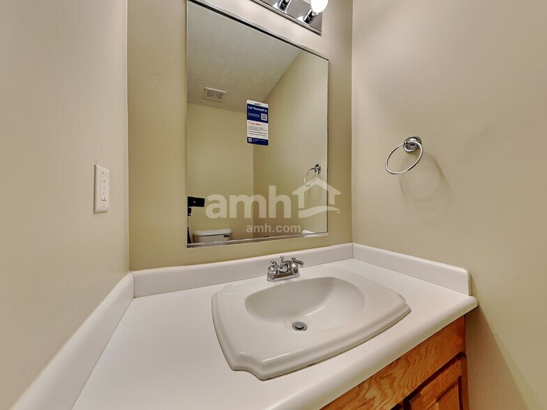 Building Photo - 773 Ginger Ridge Dr