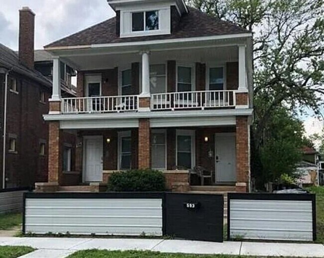 Primary Photo - 593 Hague St