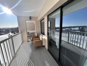 Building Photo - Cedar Lodge-205