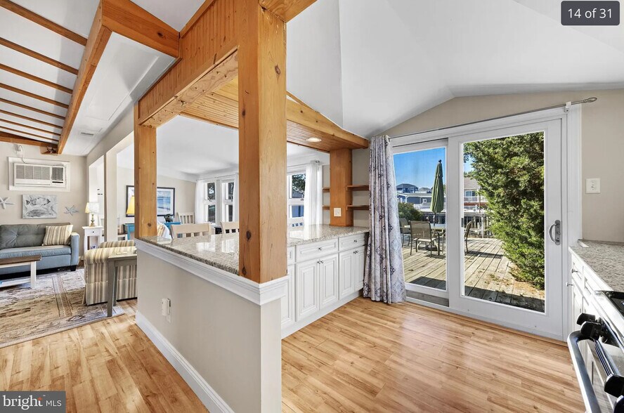 Building Photo - 52 Florence Ln