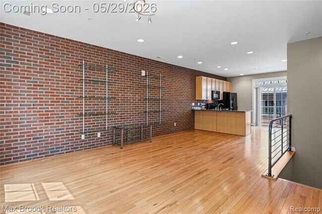 Building Photo - 420 Lewis Ct