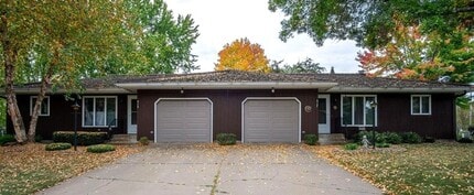 Building Photo - 515-517 Bridgewater