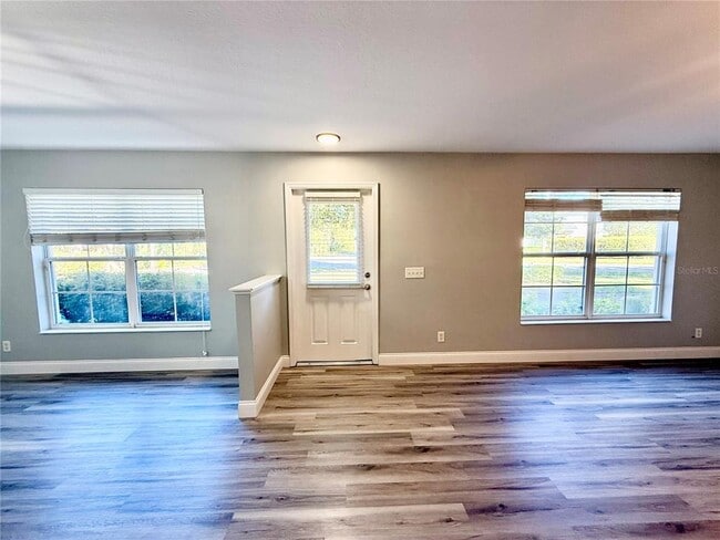 Building Photo - 9604 Charlesberg Dr